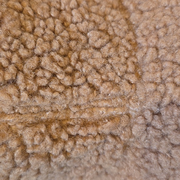 New Donna Salyers Fabulous Furs Sherpa Camel Adjustable Hat - Picture 2 of 11